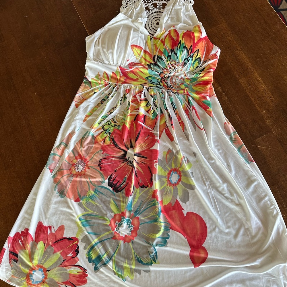 Vibrant Floral Maxi Dress with Lace Detail